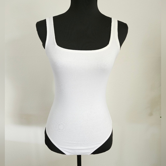 Sky and Sparrow Tops - Tilly's Sky and Sparrow White Ribbed Square Neck Bodysuit - small